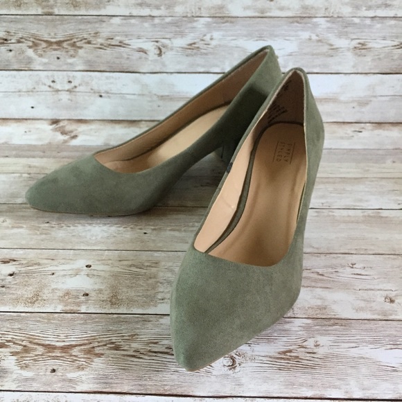 Simply Styled Shoes - Simply Styled Olive Green Velvet Chunky Heels 8